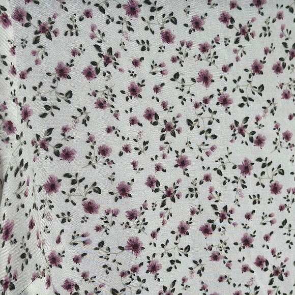 Planet Gold Floral Peplum Blouse - Picture 4 of 8